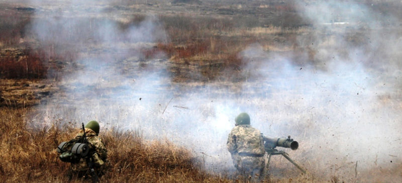 Протягом ночі бойовики обстріляли позиції сил АТО майже 20 разів