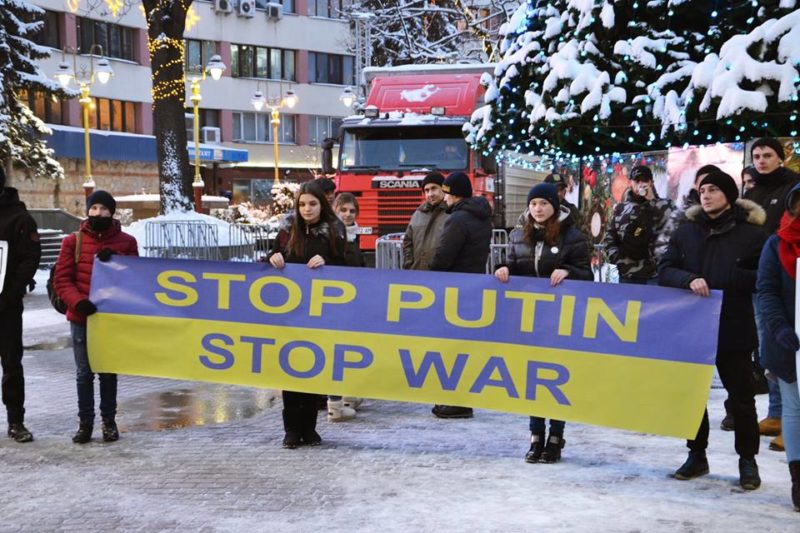 Франківці закликали бойкотувати Чемпіонат світу з футболу у Росії (ФОТО)