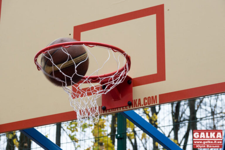 Франківські баскетболістки завершують рік перемогами у Вищій лізі