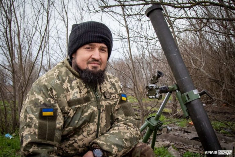 “Хлопці, будете мінометниками” або Як депутат Косівської райради вже рік нищить ворога на передовій