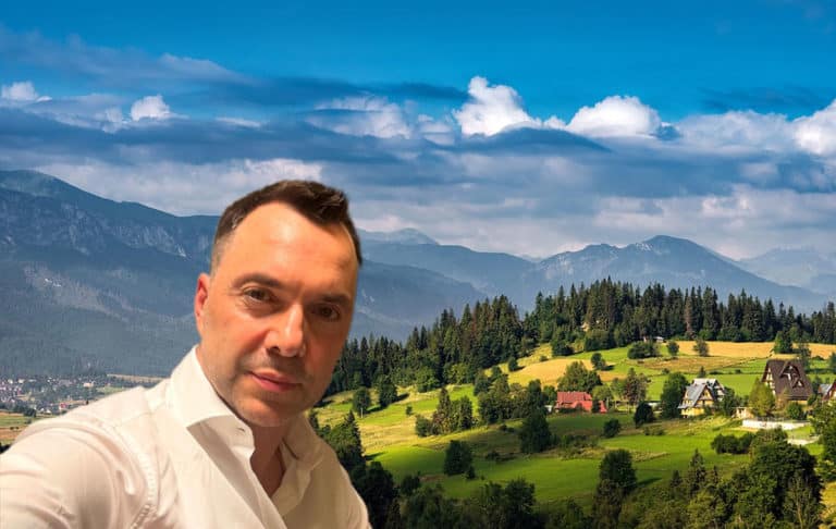 Арестович натякнув на свій можливий приїзд на Прикарпаття