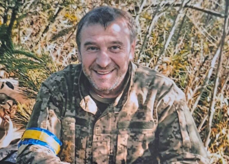 «Іду, аби дітям не довелося брати зброю»: історія життя та боротьби воїна Євгена Самуляка з Тисмениці (ФОТО)
