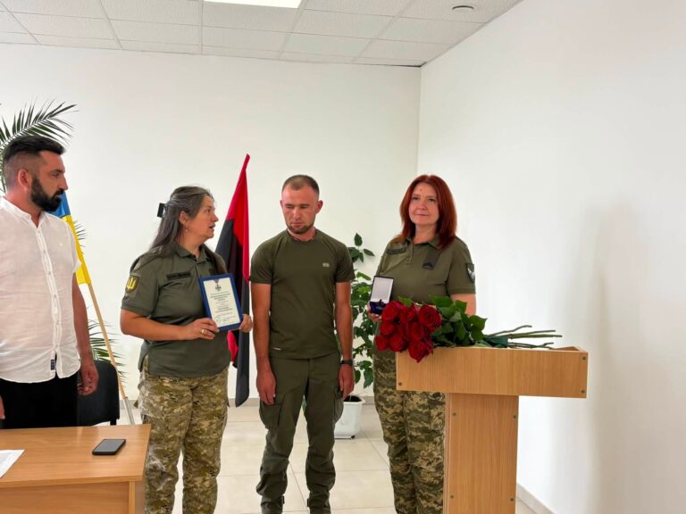 Захисника з Прикарпаття Омеляна Кабана нагородили відзнакою Головнокомандувача ЗСУ “За незламність”