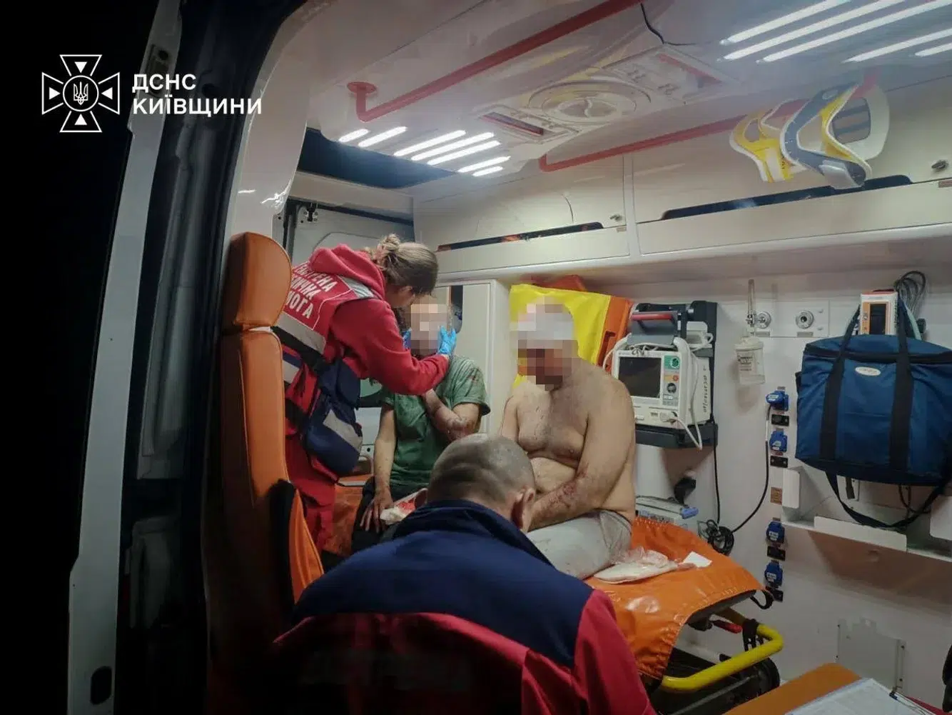 росія атакувала Київ балістичними ракетами та дронами: є пошкодження у кількох районах (ФОТО)
