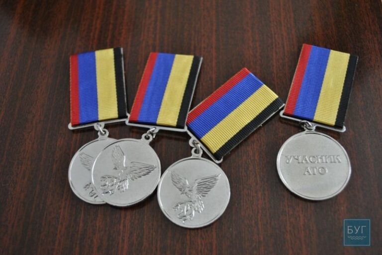 Франківець вкрав із дому товариша медалі “Учасника АТО” та “За звитягу”