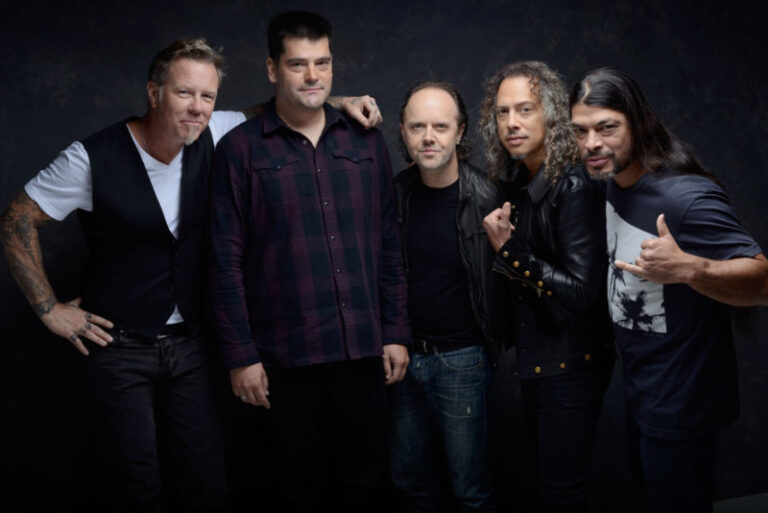 Metallica в м’ясному відділі супермаркета заспівала свою пісню (ВІДЕО)