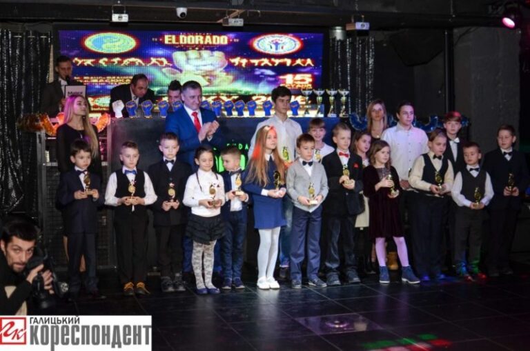 В Івано-Франківську нагородили кращих юних спортсменів (ФОТО)