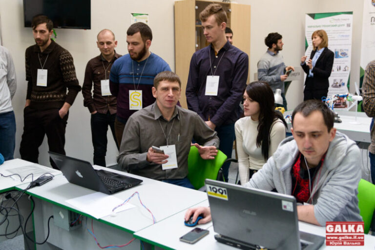 Додаток, який складе конкуренцію Приват24 у комунальних платежах, створили франківці