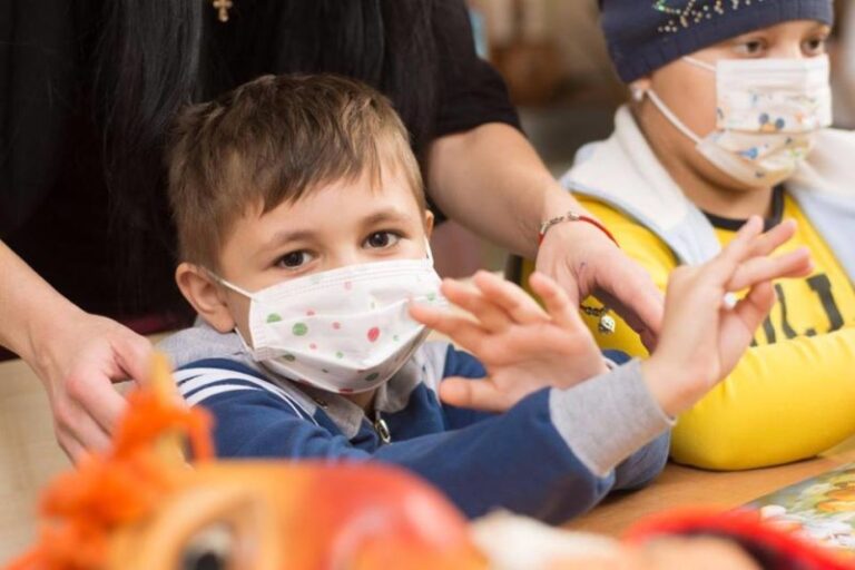 Першокласнику з Долини потрібна пересадка кісткового мозку