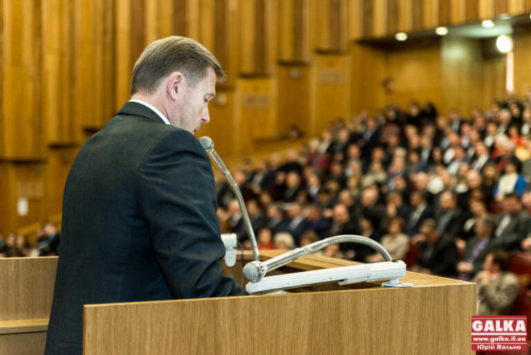 Голова Івано-Франківської ОДА прозвітував про рік роботи (ФОТО)