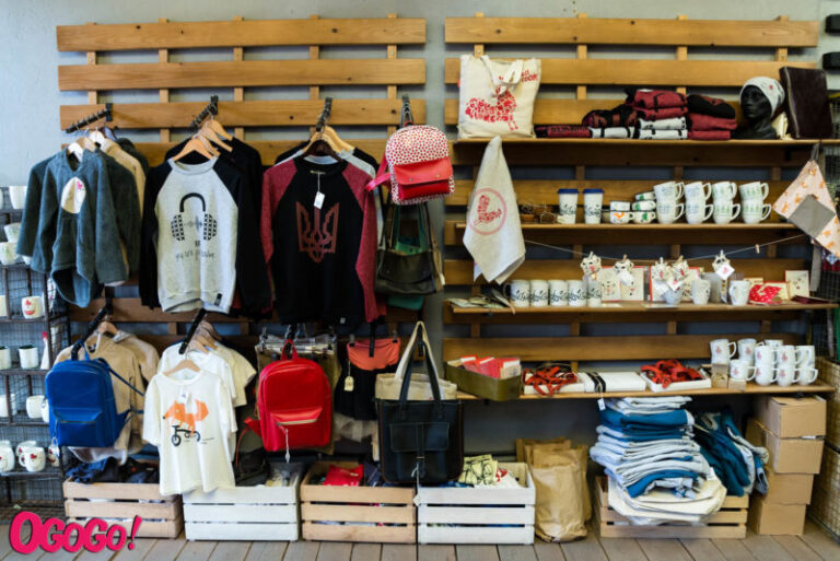 У Франківську виробляють унікальні шкіряні речі, які користуються популярністю за кордоном (ФОТО)