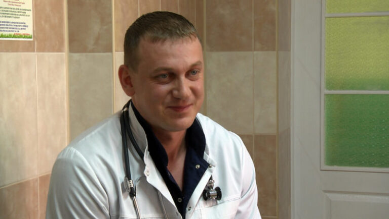 Коломийський медик розповів, як допомагав дітям на Сході (ВІДЕО)