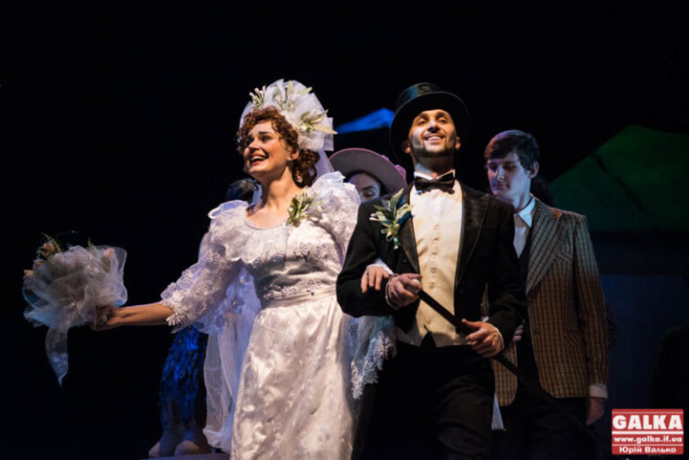 У Франківську презентували нову версію знаменитої комедії “За двома зайцями” (ФОТО)
