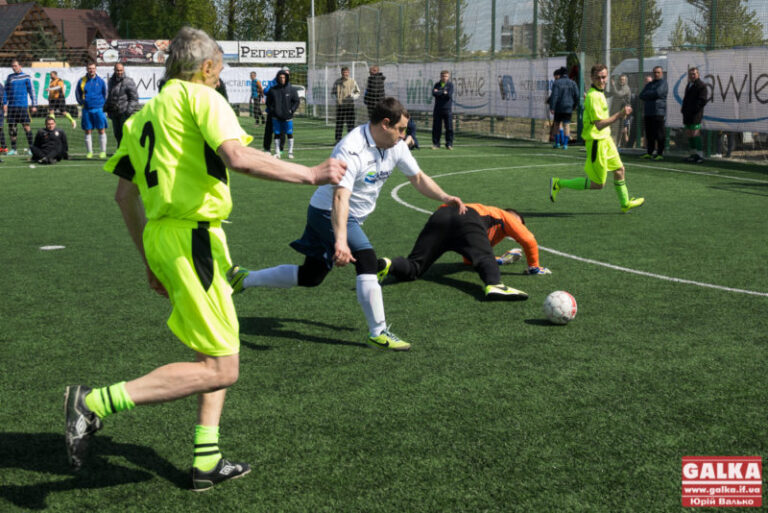Працівники “водоканалів” України у Франківську змагаються у футболі (ФОТО)