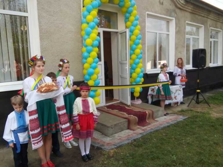 На Франківщині відкрили сучасний навчально-виховний комплекс (ФОТО)