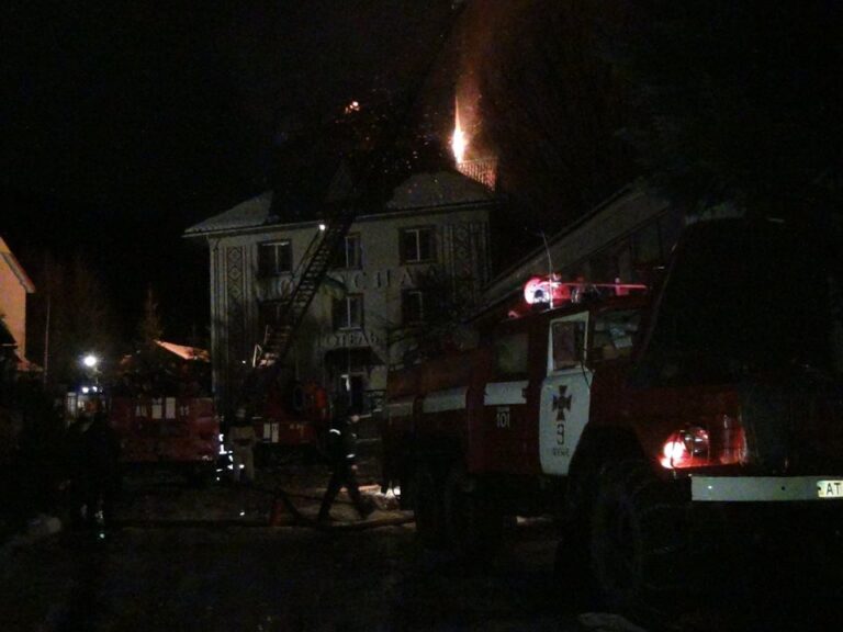 У Яремче горів готель -стали відомі подробиці (ФОТО)