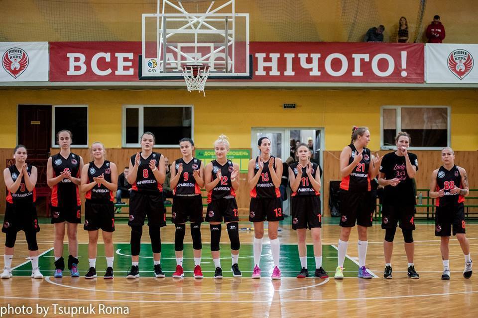 Франківські баскетболістки перемогли Вінницьких Блискавок