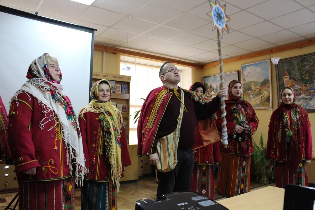 Діти з Чернігова приїхали святкувати Різдво на Прикарпаття (ФОТО)