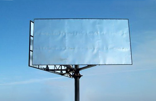 У Калуші невідомі пошкодили білборди з політичною рекламою (ФОТО)
