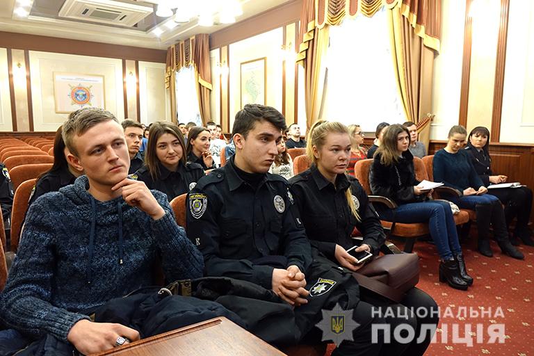 Студенти-юристи та курсанти практикуватимуться в підрозділах прикарпатської поліції (ФОТО)