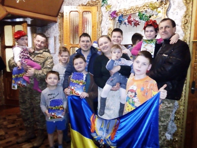 Волонтери з Тисмениччини відвезли на Схід України майже дві тонни гуманітарної допомоги (ФОТО)
