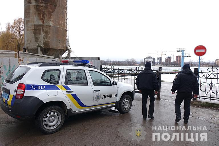 За громадським порядком на Водохреща стежатиме більше ста прикарпатських поліціянтів