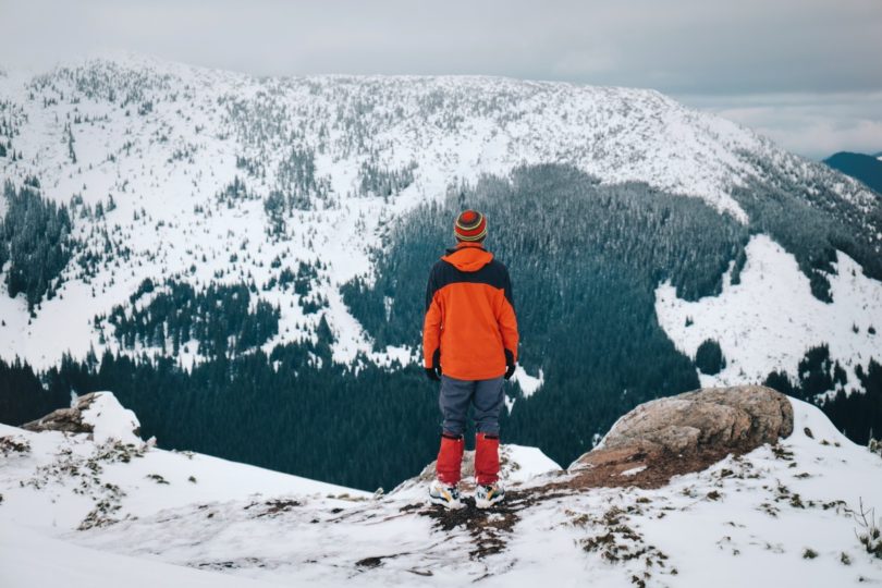 Прикарпатські рятувальники нагадують, як правильно організовувати зимовий похід у гори