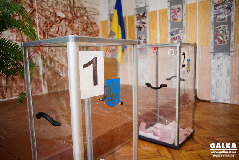 На Прикарпатті склали 15 протоколів за порушення виборчого законодавства