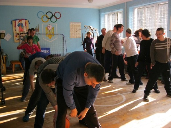 У Франківську провели спортивні естафети серед дітей та молоді з функціональними обмеженнями (фоторепортаж)