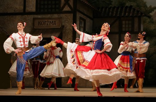 Вірменська культура, угорські та індійські танці: як проходитиме фестиваль національних спільнот Франківська