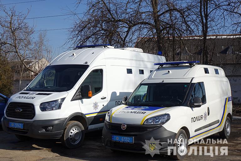 Нові спецавтомобілі отримала поліція Прикарпаття (ФОТО)