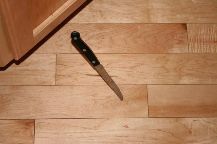 У Коломиї клієнт магазину погрожував людям ножем (ФОТО)
