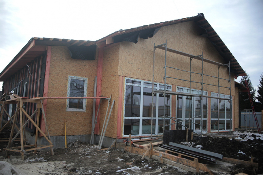 У селі на Тисмениччині будують амбулаторію (ФОТО)