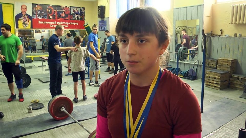 Юна коломиянка розповіла, як стала чемпіонкою України з важкої атлетики (ВІДЕО)