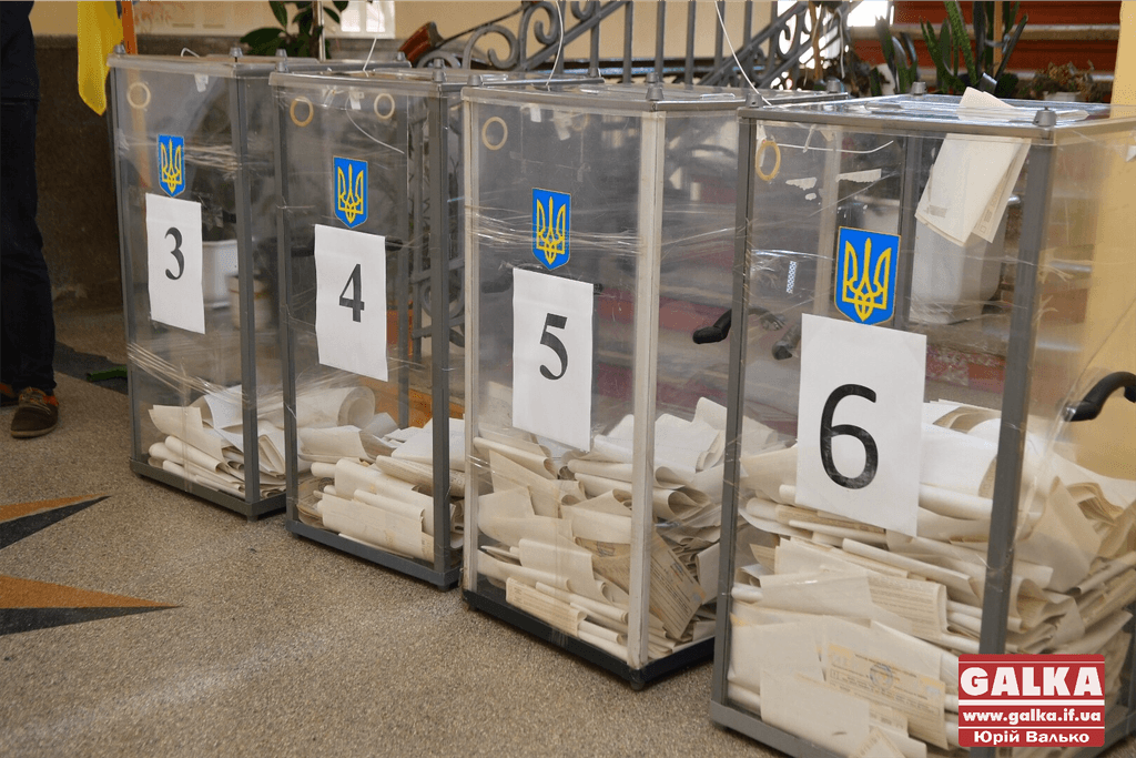 На Прикарпатті майже 37% виборців уже проголосували