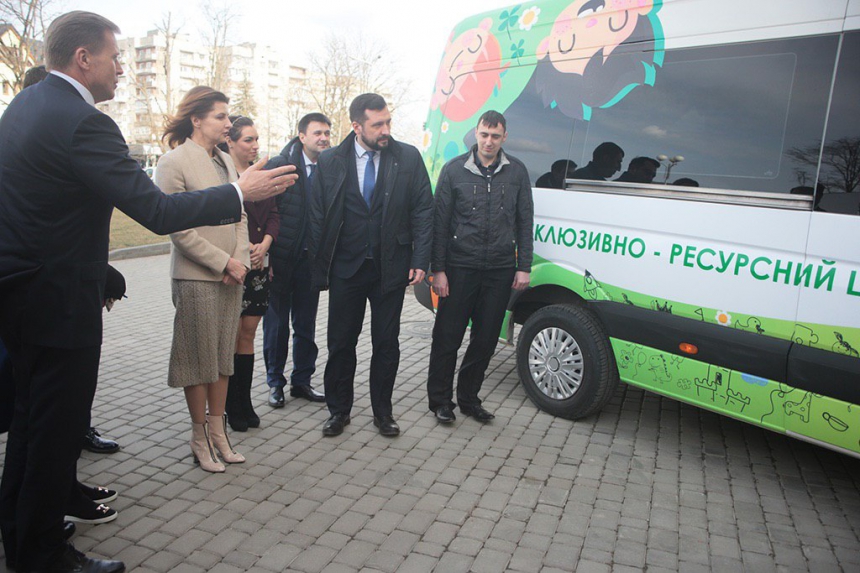 Інклюзивно-ресурсний центр Коломиї отримав мобільне спецобладнання (ФОТО)