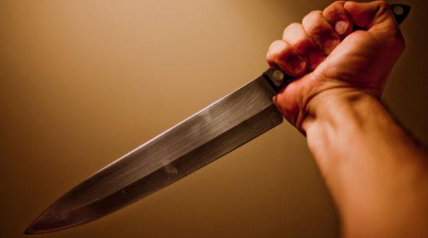 На БАМі 27-річний чоловік тричі вдарив ножем незнайомця (ФОТО)