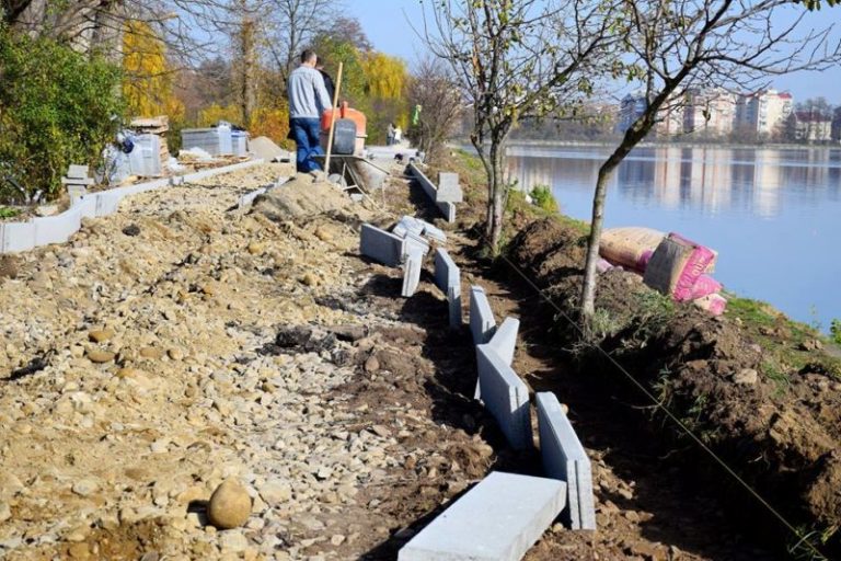 Замінили всі підрядні організації, – Марцінків про реконструкцію навколо міського озера