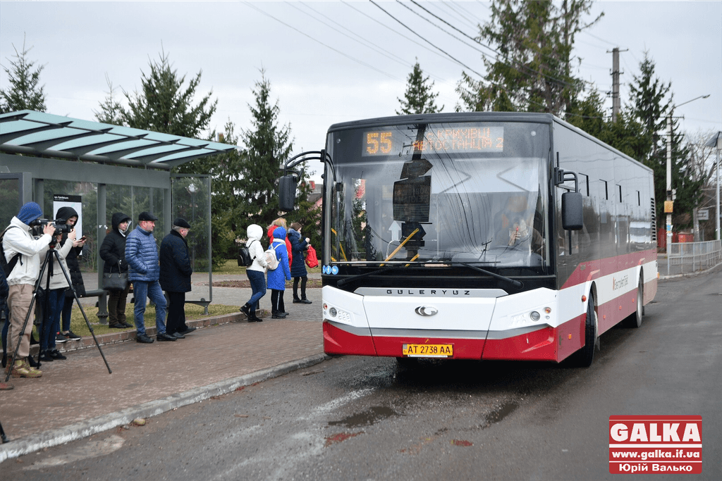Франківці хочуть, щоб комунальний автобус №55 змінив свій маршрут