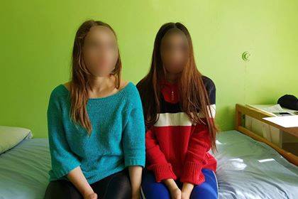 На Прикарпатті 16-річна школярка разом із матір’ю вживала алкоголь та наркотики