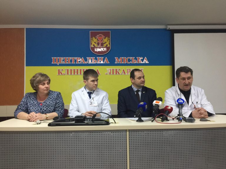 Франківські лікарі прозвітували про успіхи операцій на відкритому серці