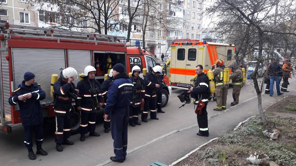 Калуські рятувальники відпрацювали дії під час витоку газу в багатоповерхівці (ФОТО)