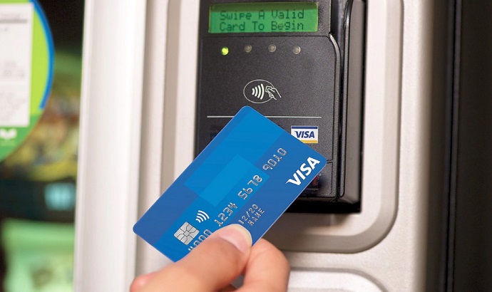 З квітня банки будуть видавати тільки безконтактні картки Visa