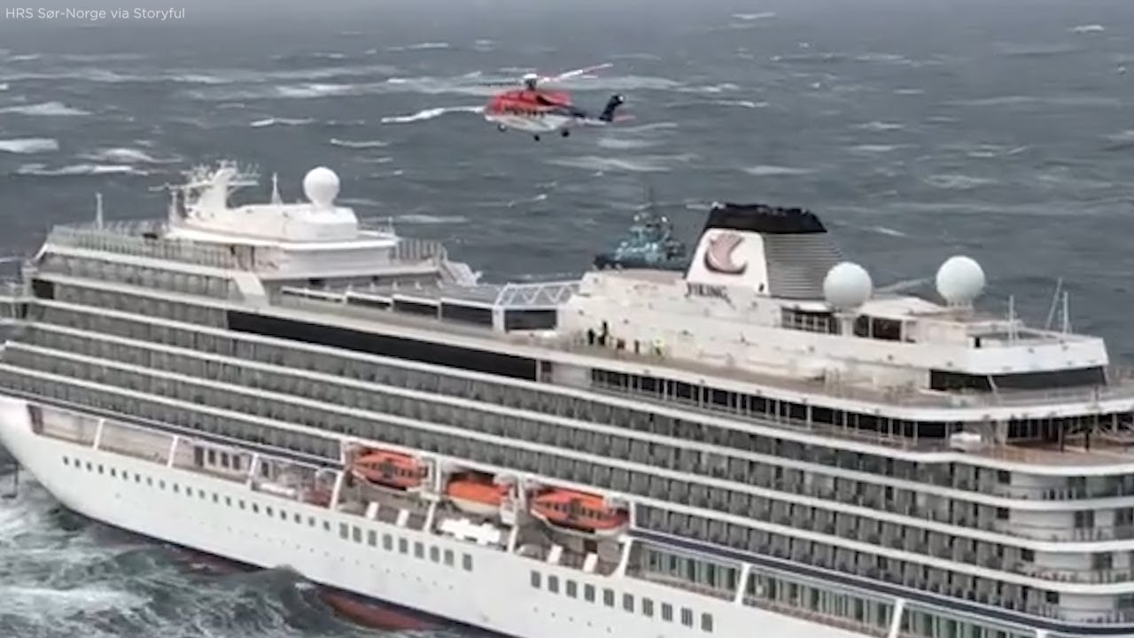 У штормовому морі поблизу Норвегії зупинилися двигуни у круїзного лайнера з 1300 пасажирів (ФОТО, ВІДЕО)