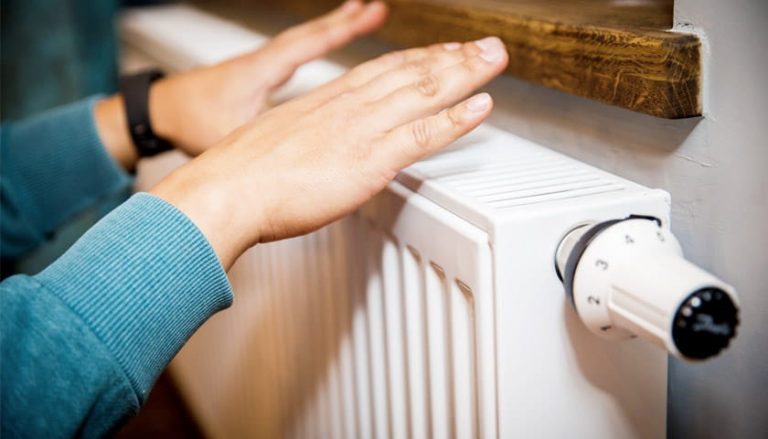 Щоб тепло стало дешевшим: Гройсман зобов’язав місцеву владу розібратися із завищеними тарифами