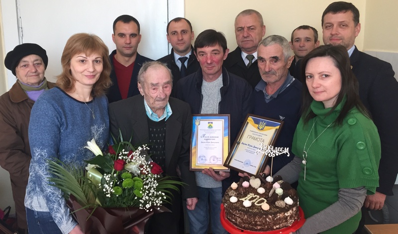 Мешканець села на Богородчанщині відзначив 100-літній ювілей (ФОТО)
