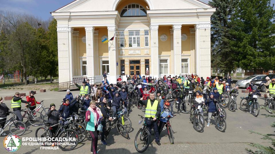 На Рожнятівщині до Дня здоров’я провели велопробіг (ФОТО)