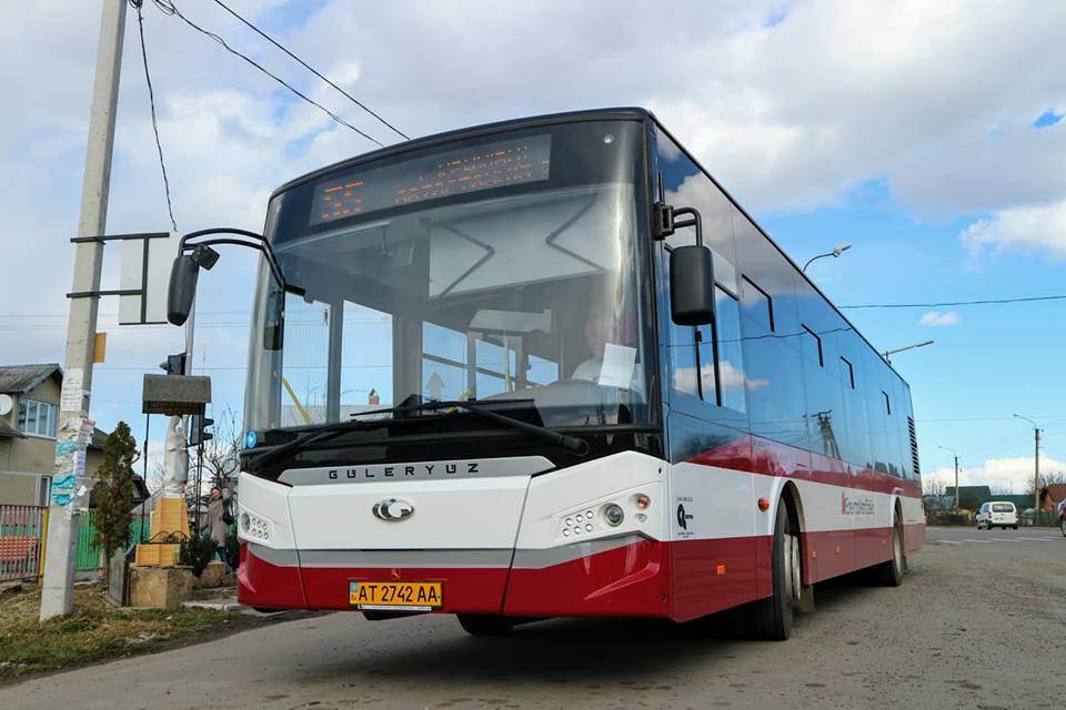 Села Франківської громади не можуть поділити між собою комунальні автобуси (ВІДЕО)