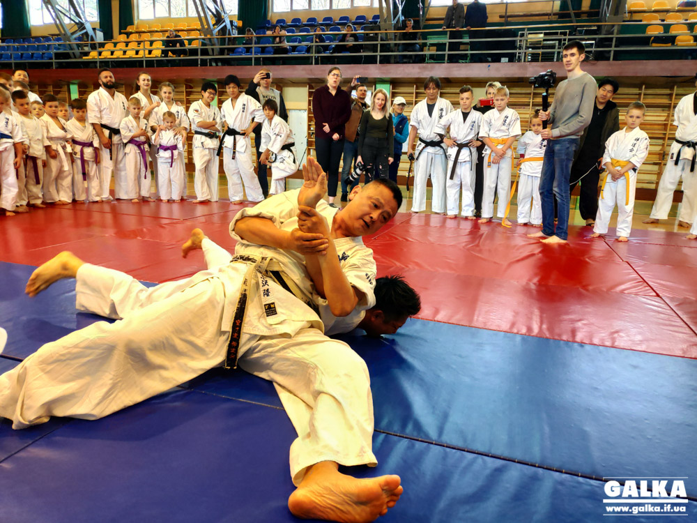 Засновник Зендокай карате з Японії провів тренування для івано-франківських спортсменів (ФОТО)