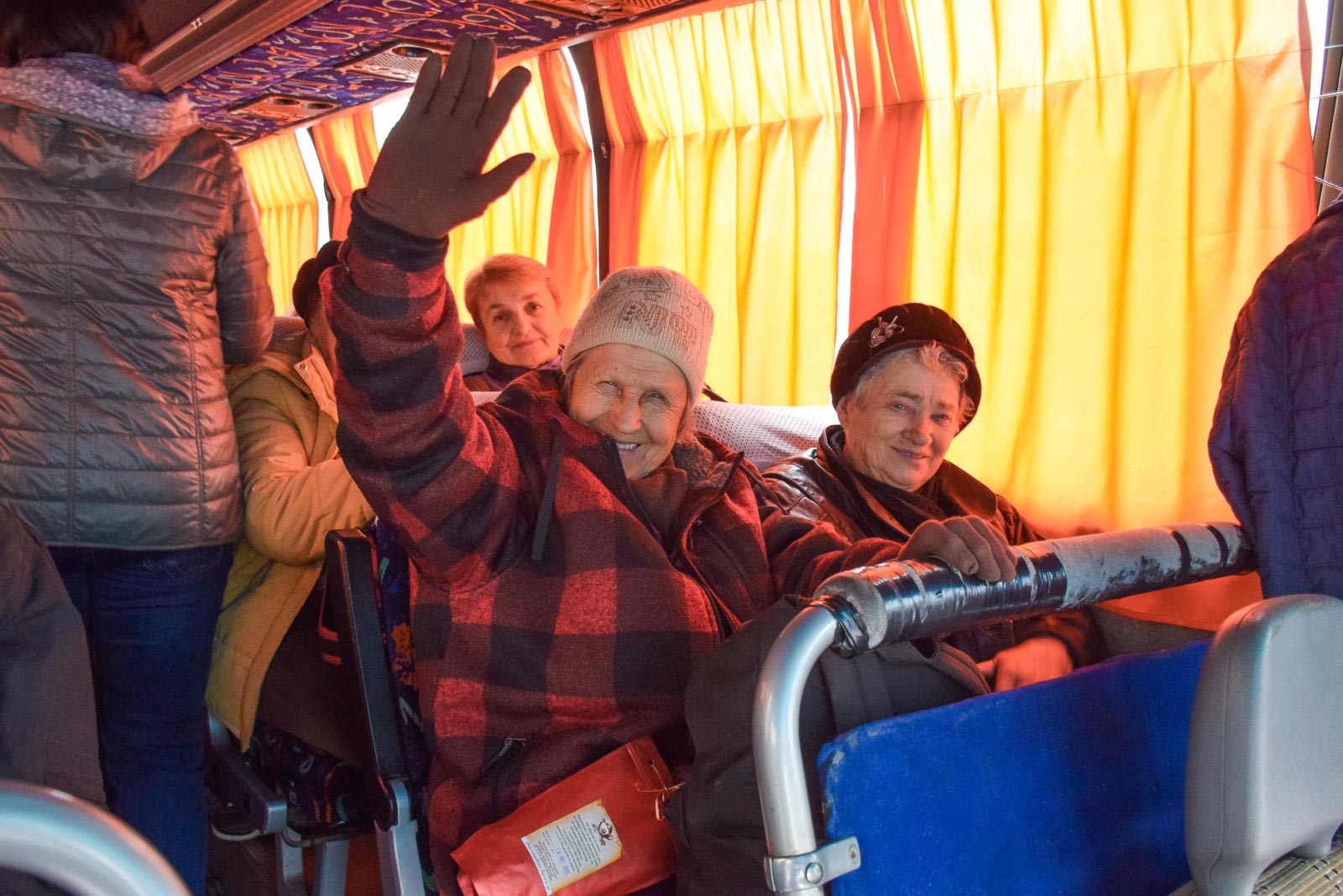 Понад 40 франківських пенсіонерів поїхали на відпочинок у “Лімницю” (ФОТО)